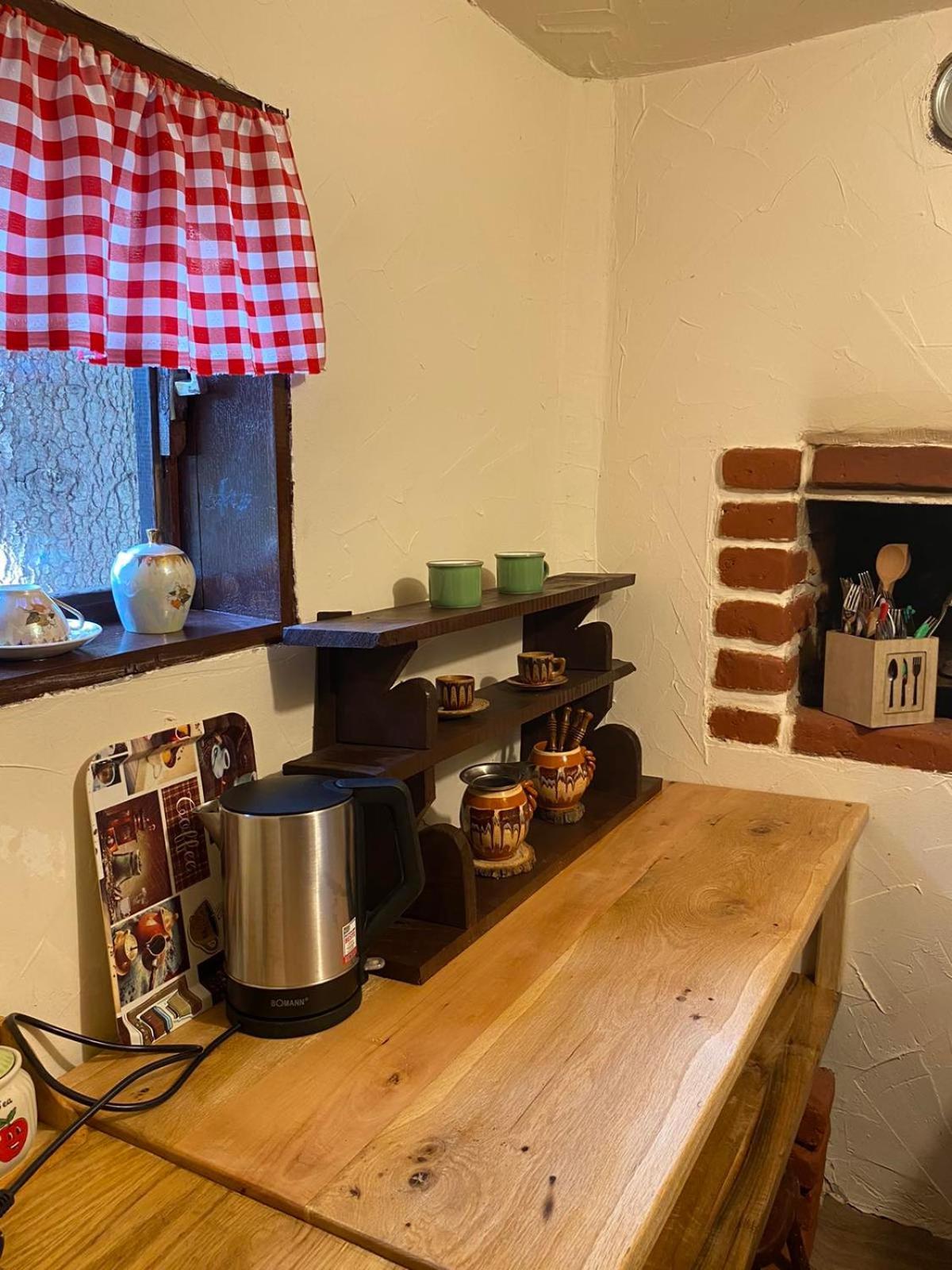Konaciste Mali Izvor Boljevac Quarto foto